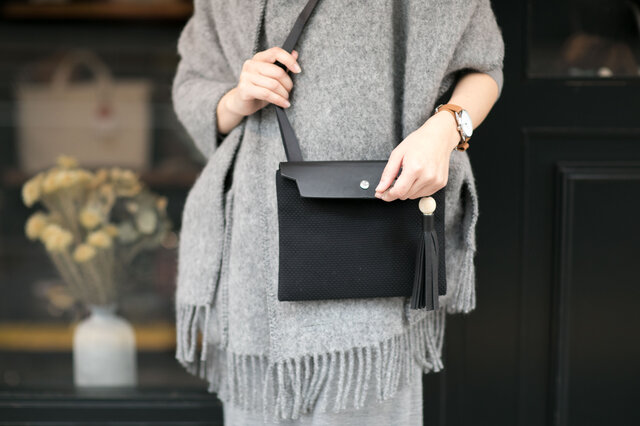 CaBas × TRESOR | N°60 Micro Shoulder medium