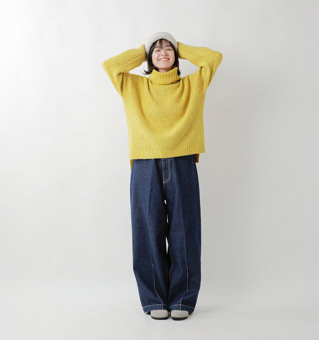 model saku：163cm / 43kg 
color : mustard / size : F