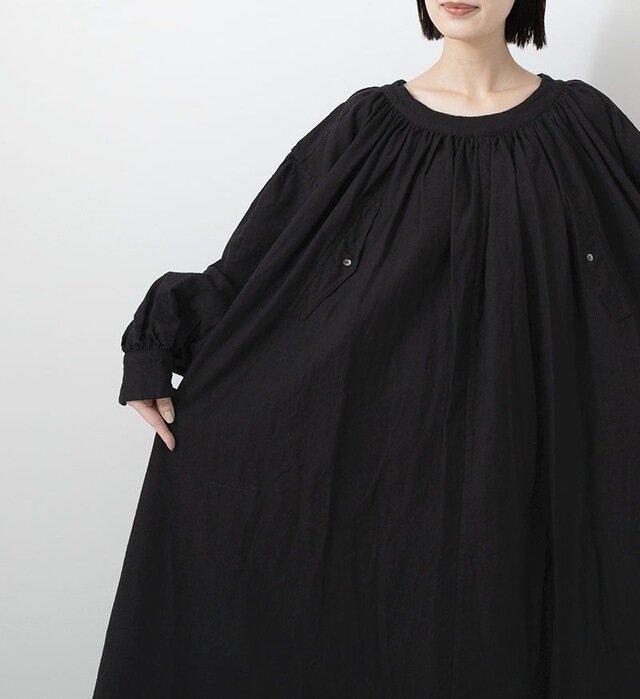 color : SUMIKURO , model : 162cm