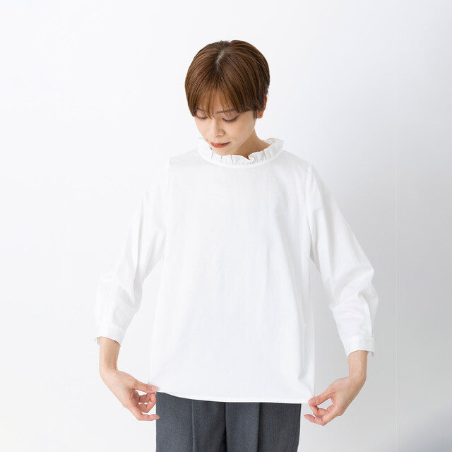 着用カラー:シロ