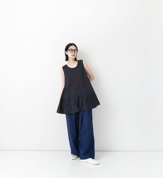 color : BLACK , model : 162cm