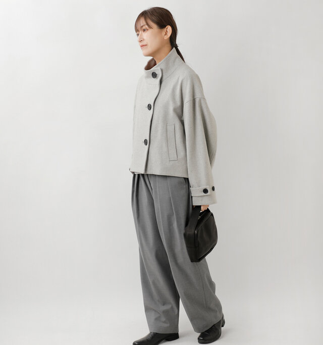 model tomo:158cm / 45kg
color : light gray / size : 36