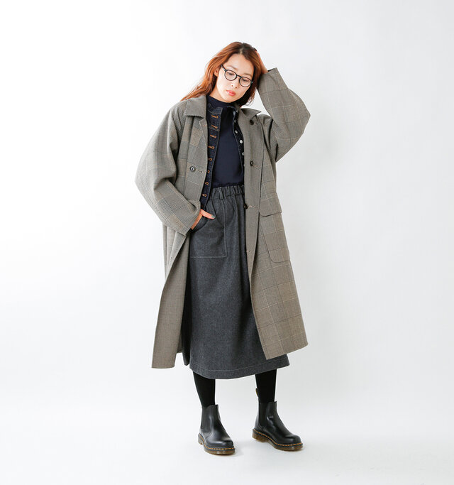 model mizuki:168cm / 50kg
color : black smooth / size : 38