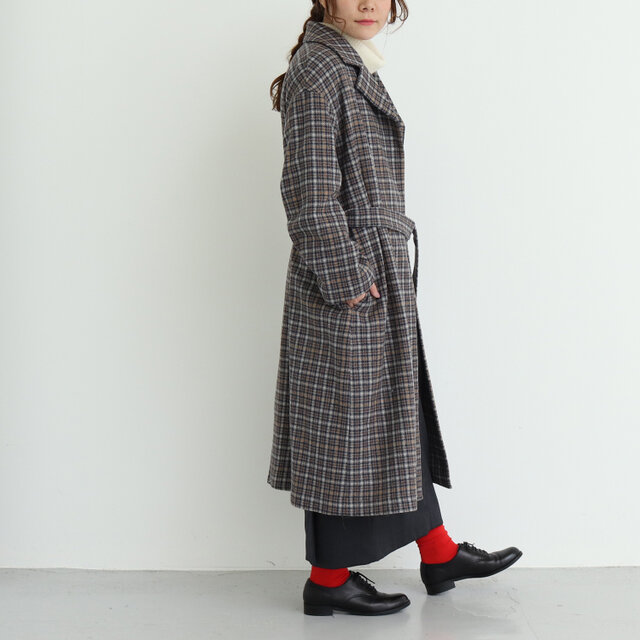 グレー着用、モデル身長:158cm