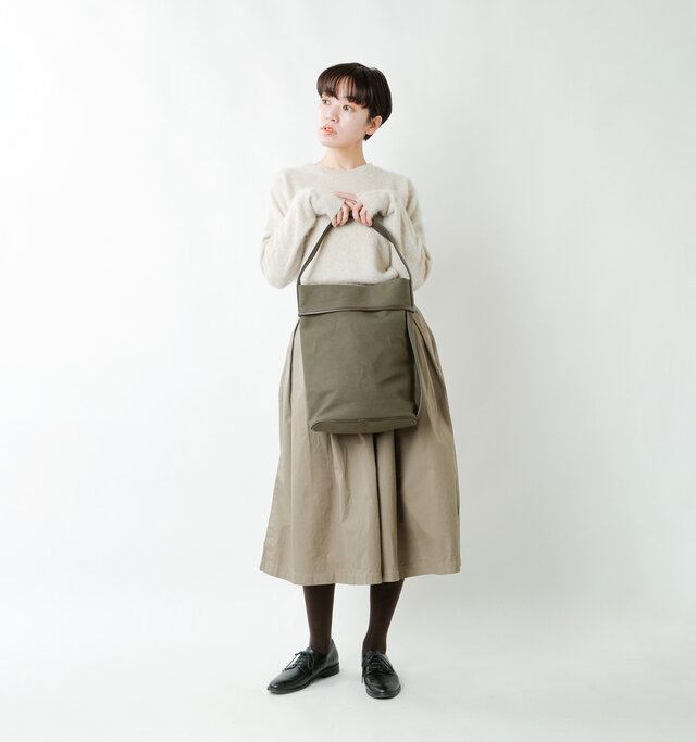 model saku:163cm / 43kg
color : olive / size : one
