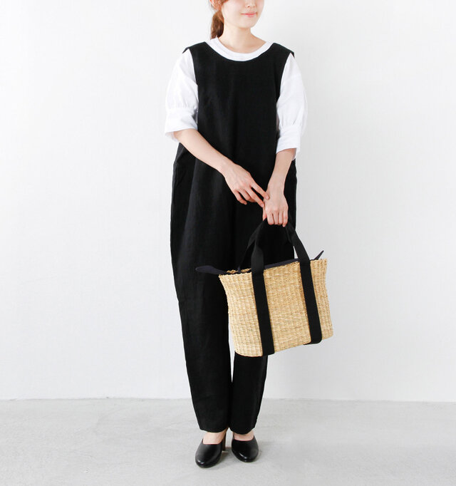 model yama:167cm / 49kg
color : black / size : 38