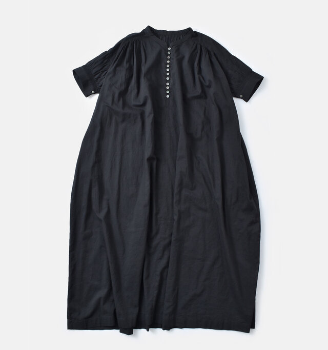 color : black