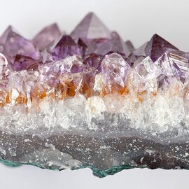 ウサギノネドコ｜Sola cube Mineral 紫水晶（5cm角）