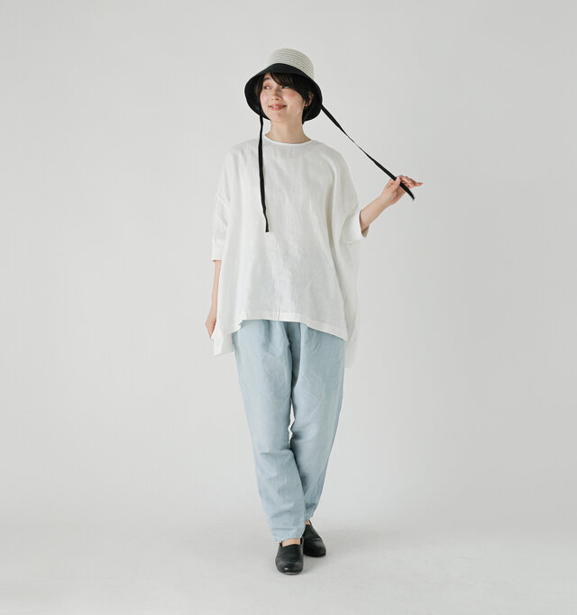 model asuka：160cm / 48kg 
color : grayish blue / size : F