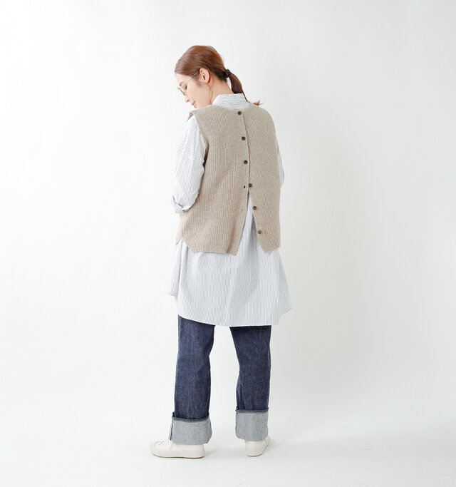 model yama:167cm / 49kg
color : cork beige / size : M