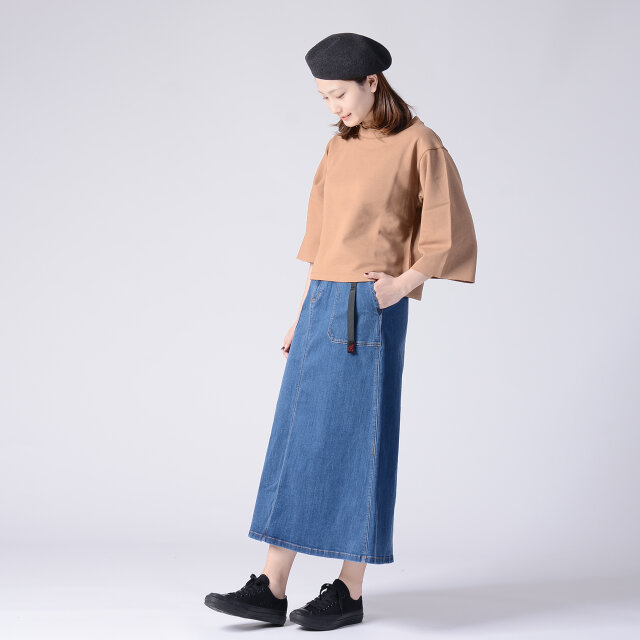 モデル:170cm / 54kg
color : dark used / size : M