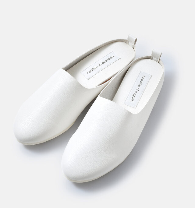 color : white
