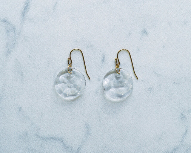 ピアス(シリコーンゴム製キャッチ付き)