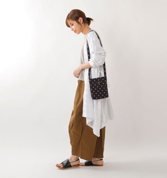 model yama:167cm / 49kg
color : navy / size : one