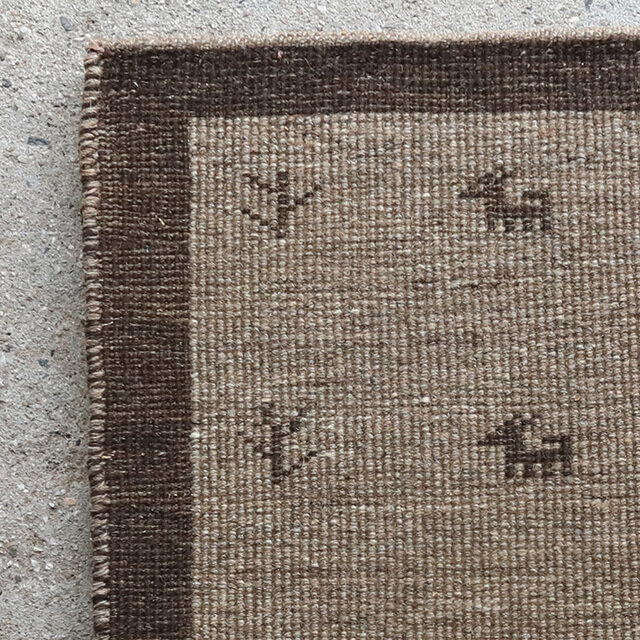 裏面:詰まったきれいな編み目。