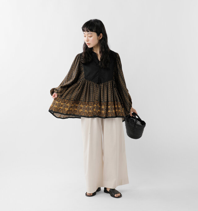 model mariko:162cm / 47kg
color : black × mocha / size : 1