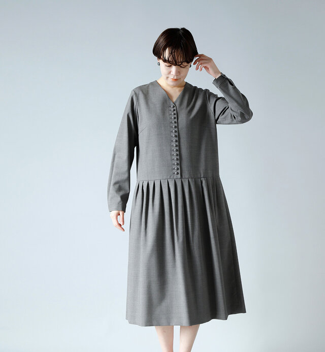 Atelier Naruse クルミボタンフォーマルワンピース F Iroma イロマ キナリノモール Atelier Naruse クルミボタンフォーマルワンピース F Iroma イロマ キナリノモール