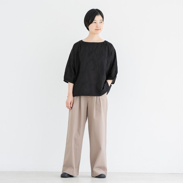 モデル身長 163cm 着用カラー ベージュ