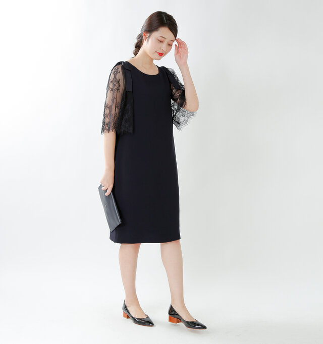 model kanae:167cm / 48kg
color : navy / size : 38