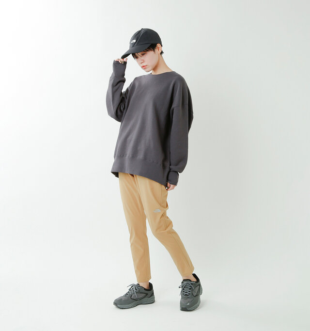 model saku:163cm / 43kg
color : moab khaki / size : womansS