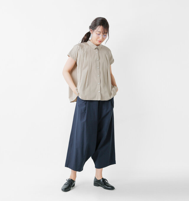 model mizuki:168cm / 50kg
color : beige / size : F