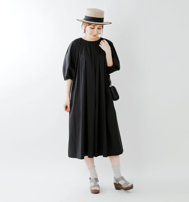 model yama:167cm / 49kg
color : gray / size : 38