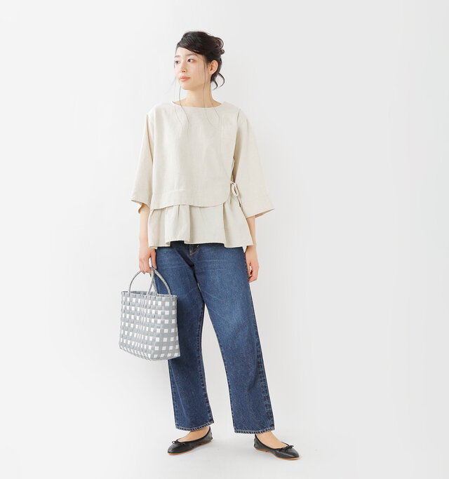 model mizuki:168cm / 50kg
color : kinari / size : F