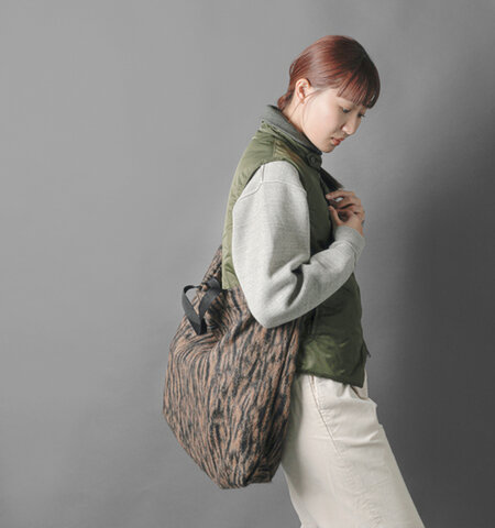 ENGINEERED GARMENTS｜バーク ジャガード キャリーオール トートバッグ “Carry All Tote” nq381-tr