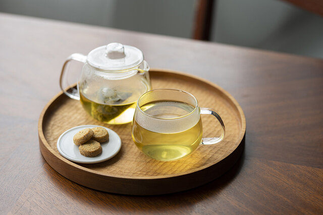 「ゆるり　for relax」は緑茶をベースに、カモミールジャーマン、桑の葉、レモングラスをブレンド。

