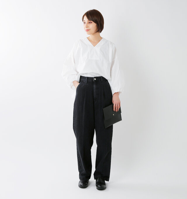 model yama:167cm / 49kg
color : white / size : F