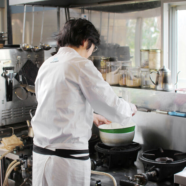 無類のチョコレート好きという、店主の吉田さん