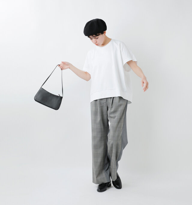 model saku:163cm / 43kg
color : white / size : 2