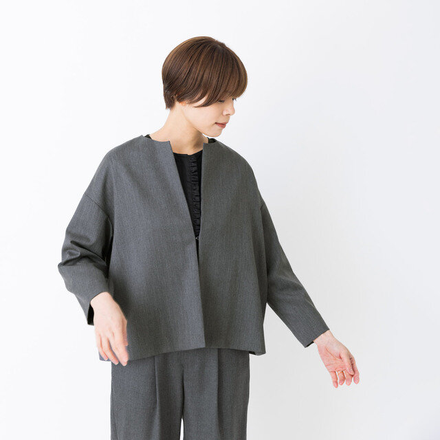 モデル168cm 着用カラー:ミディアムグレー