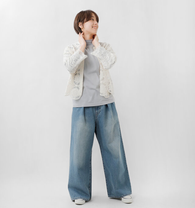 model asuka：160cm / 48kg 
color : ecru / size : 1