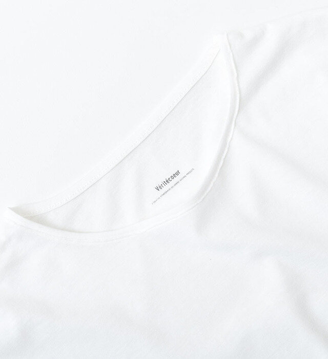 color : WHITE