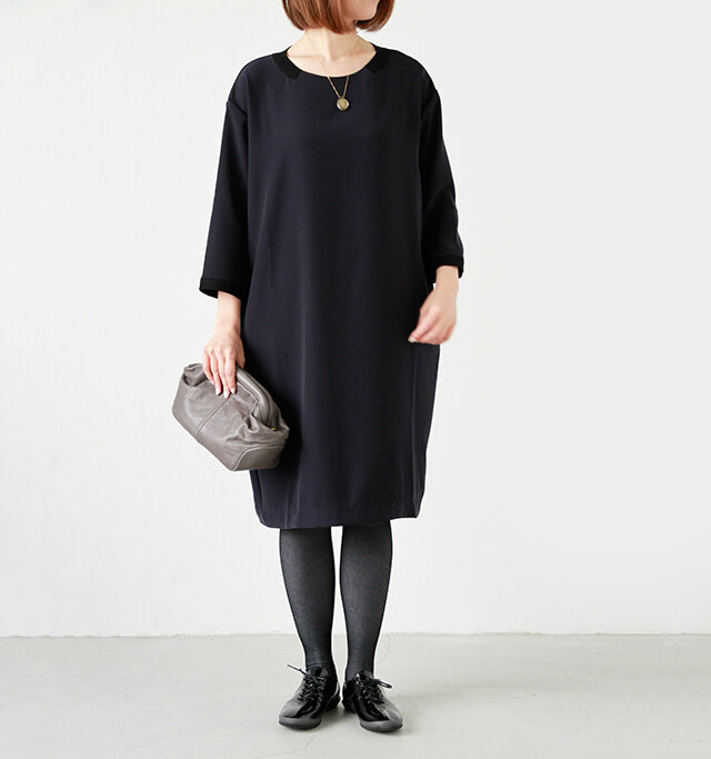 model yumi:165cm / 52kg
color:navy/size:38