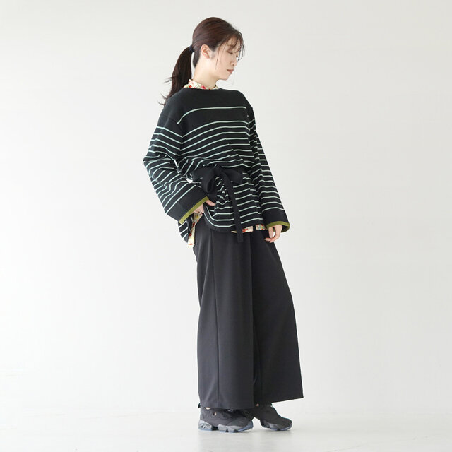 モデル:166cm / 47kg
color : black / size : フリーサイズ