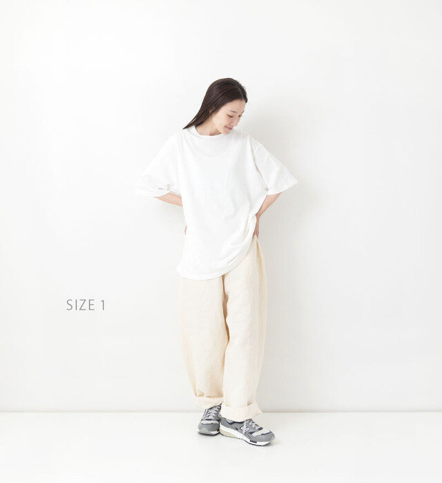 color : WHITE , model : 162cm , size: 1