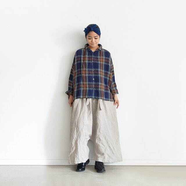 Model 158cm、Navy 着用