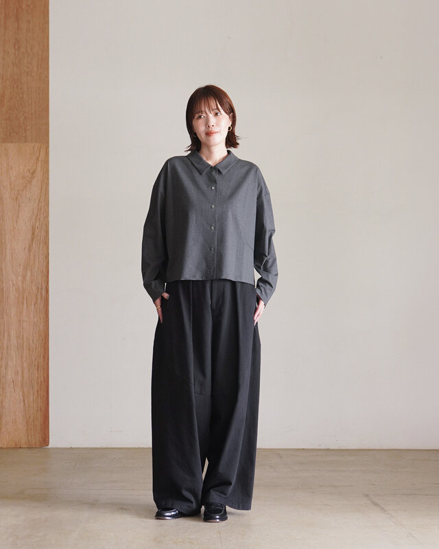 Model 162cm
Styling item - c.gray(col.92)