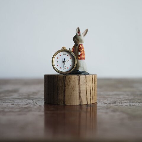 atelier coin｜【予約商品：2023年10月末頃お届け】ウサギの置時計