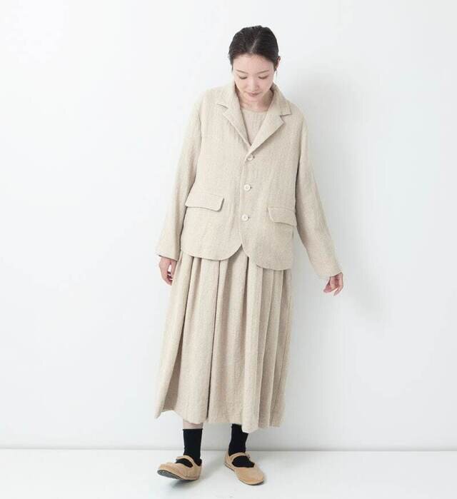 col:KINARI , model : 162cm