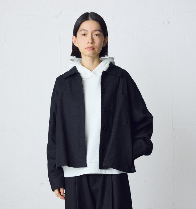 モデル身長:162cm
モデル着用:ブラック/99