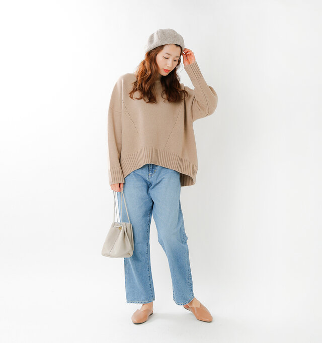 model mizuki:168cm / 50kg
color : beige / size : M