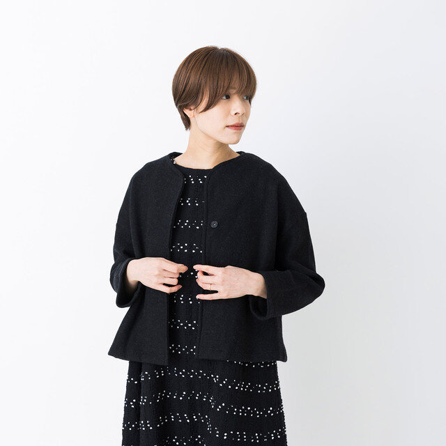 着用カラー:クロ