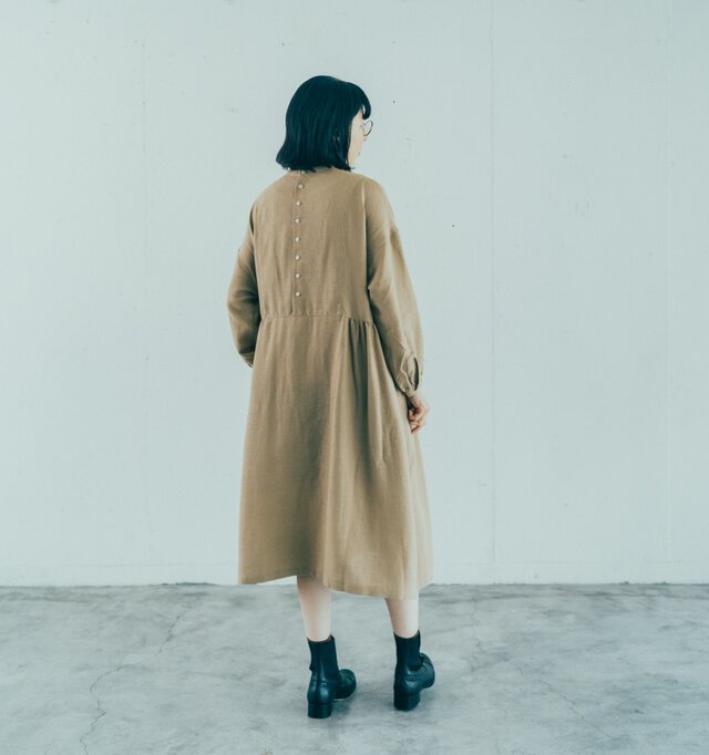 着用サイズ 0(モデル 162cm)/BEIGE 着用
