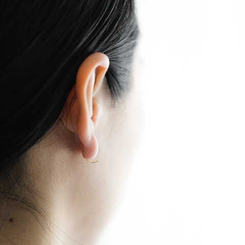 Melissa Joy Manning｜Angled Hugger Earrings