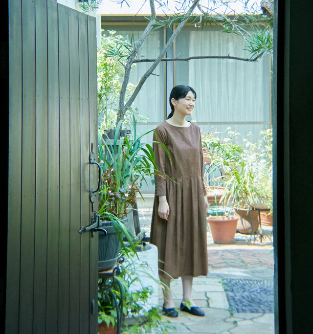 モデル165cm 着用サイズ:0(BROWN)