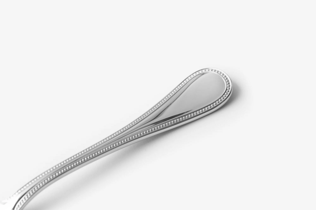 材質はミラー仕上の「18-10ステンレススチール」。安全安心かつ、リサイクル可能なステンレス素材から作られています。