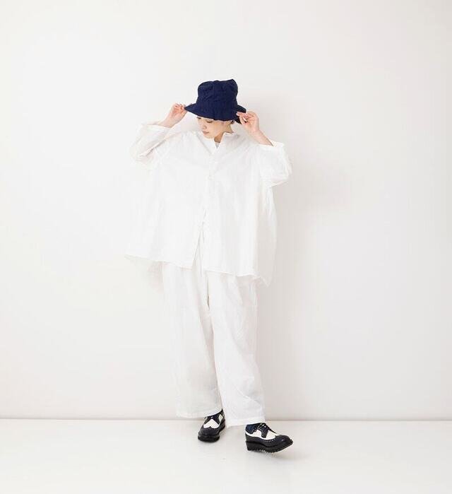 color : WHITE , model : 162cm